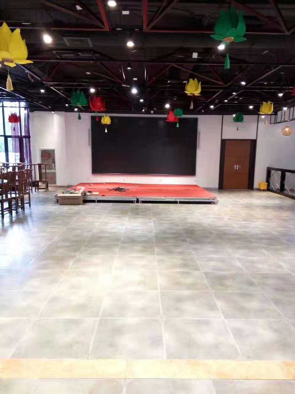 濟南高新區味上城酒店12㎡室內P4全彩屏