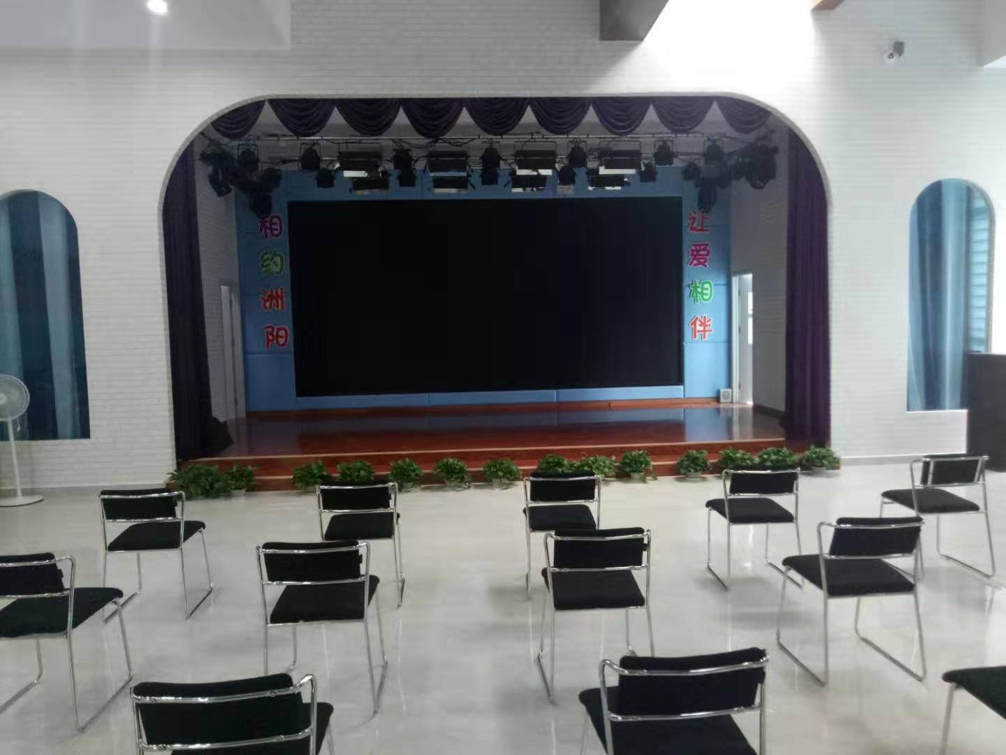 濟南洲陽幼兒園12㎡室內(nèi)P3全彩屏